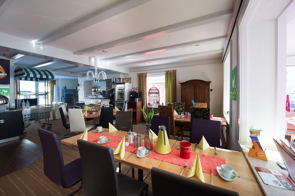 Hotel Garni Elegant วิลลิงเงิน ภายนอก รูปภาพ